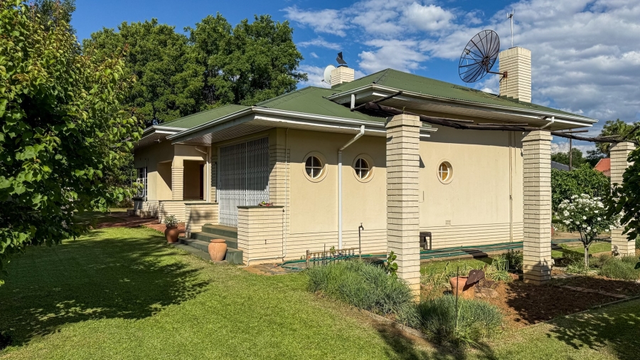 3 Bedroom Property for Sale in Irene Park North West